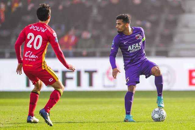 猛龙将退役卡特15号球衣 队史首个被退役号码